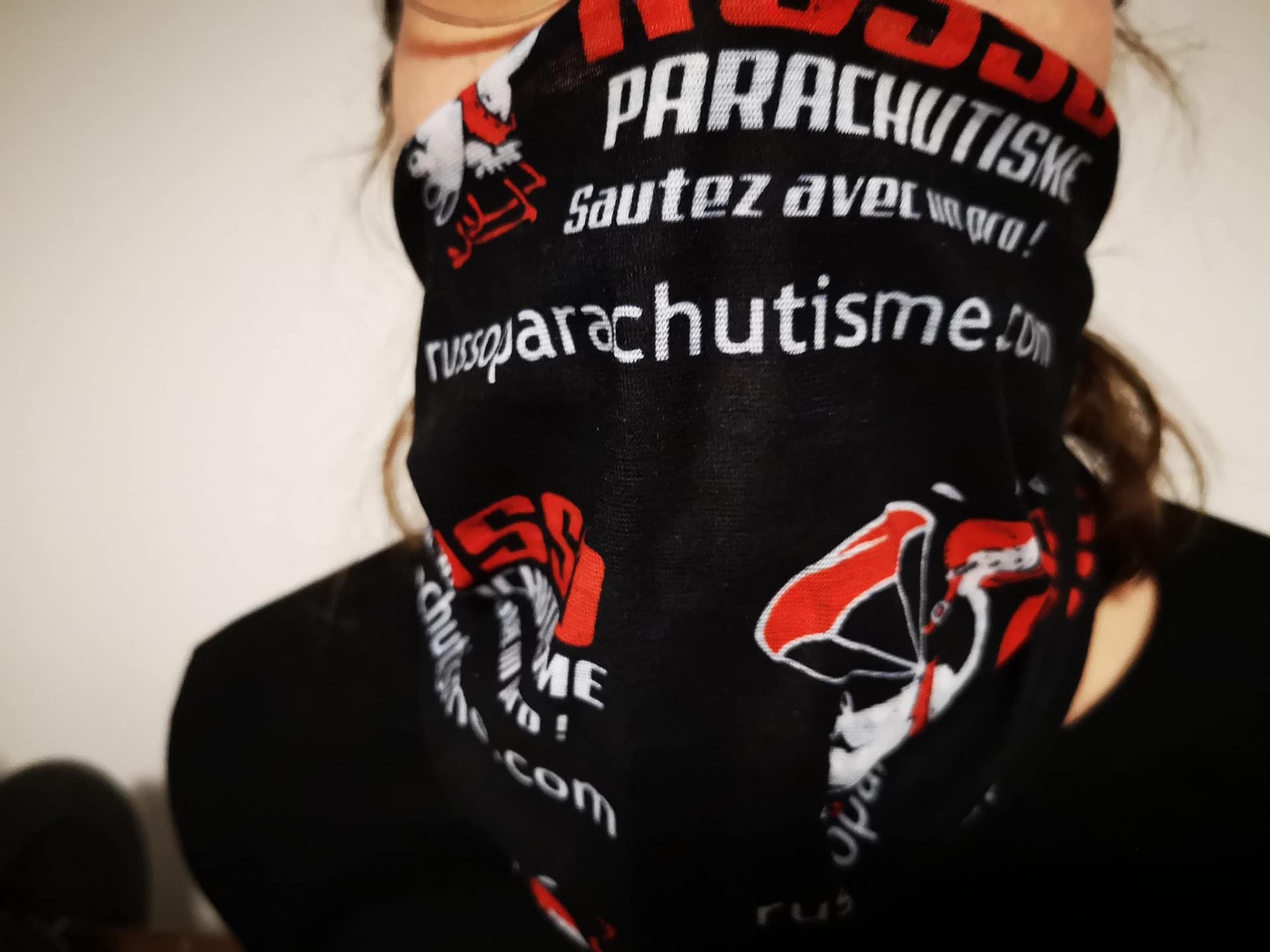 TOUR DE COU dans le vent spécial COVID – Image 3